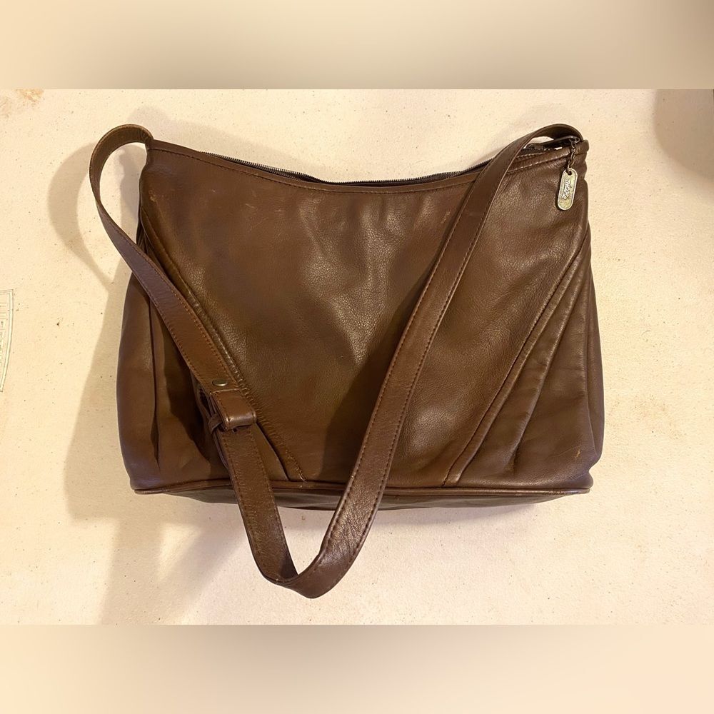 "Nicole" Women's Vintage Brown Purse [Item 586]